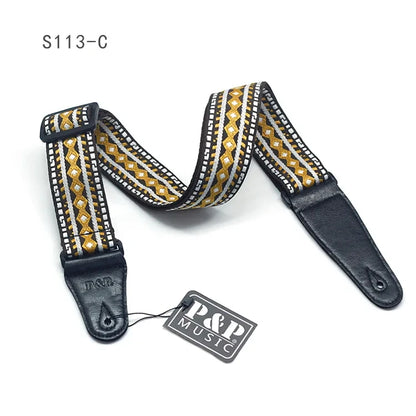 Image illustrating the smooth, adjustable metal buckle mechanism, which allows the cotton guitar strap length to be easily set between 82cm and 137cm for personalized comfort and playing height.